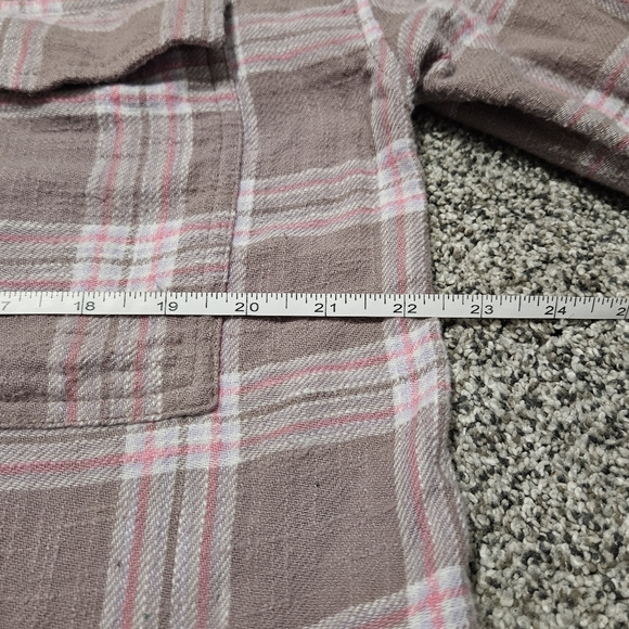 Hooded Flannel Shirt / Shacket - Picture 14 of 16